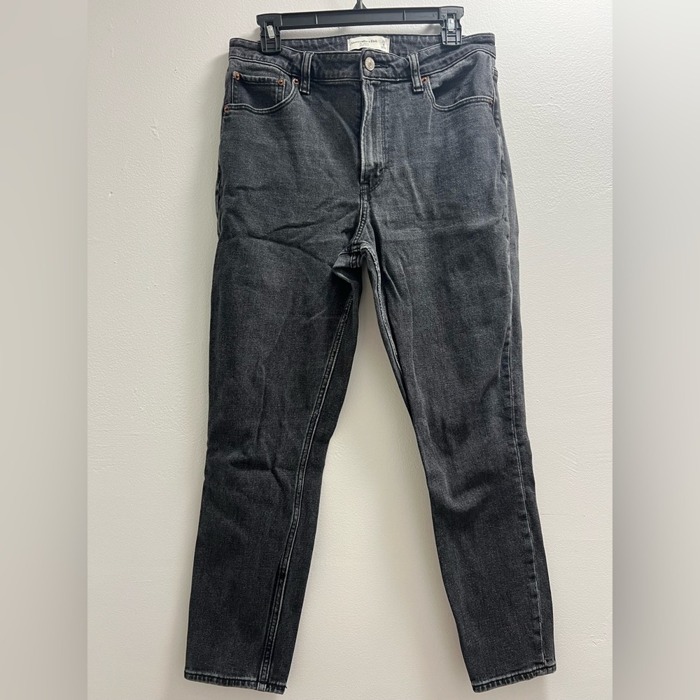 A+F Skinny High Rise Curve Love Jeans